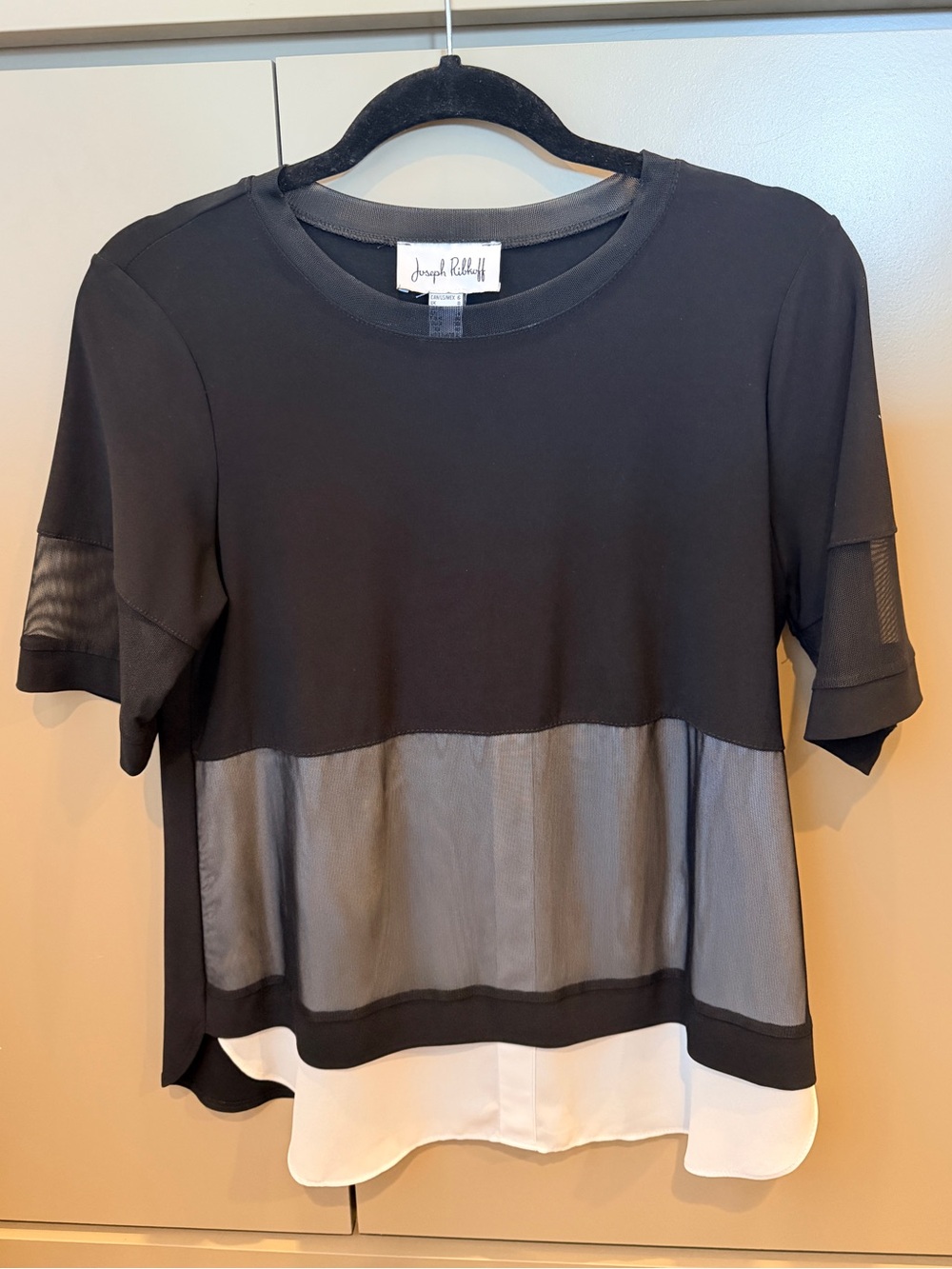 Joseph Ribkoff Multi Fabric Black/White Top.  EUC